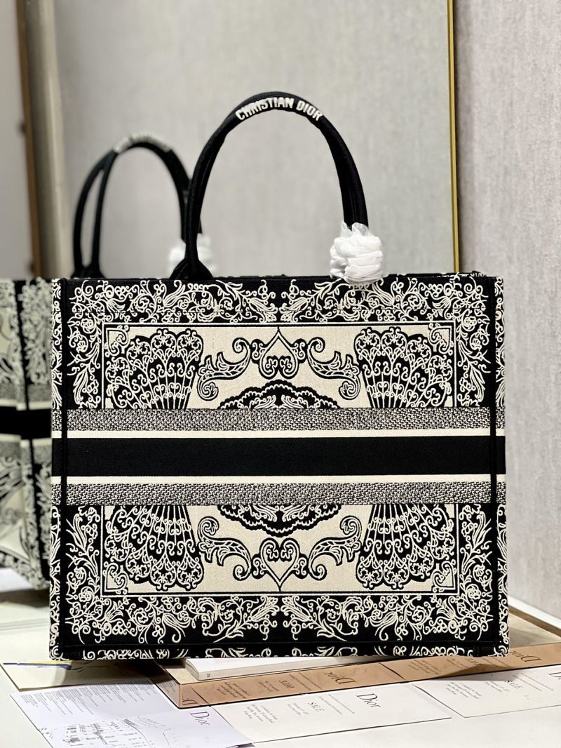 Christian Dior Shopping Bags